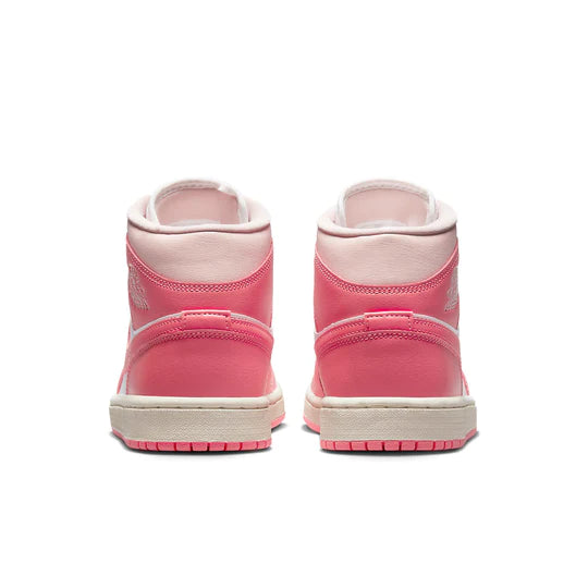 (WMNS) Air Jordan 1 Mid 'Strawberries and Cream' BQ6472-186